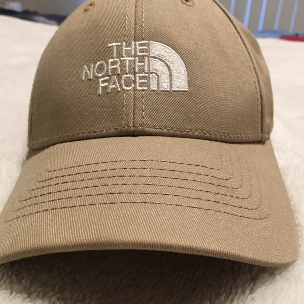 The North Face Dad Hat Brand New!